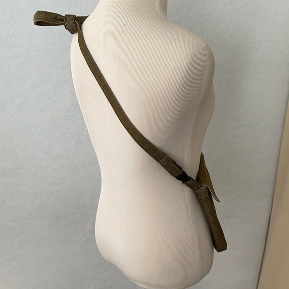 Handcrafted Mini Crossbody/Around Waist Purse/Bag - Picture 4 of 10